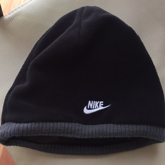 nike fleece beanie